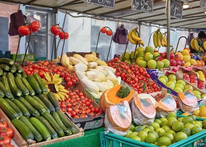 Appartement Charming Aligre Bastille Neighborhood Parijs